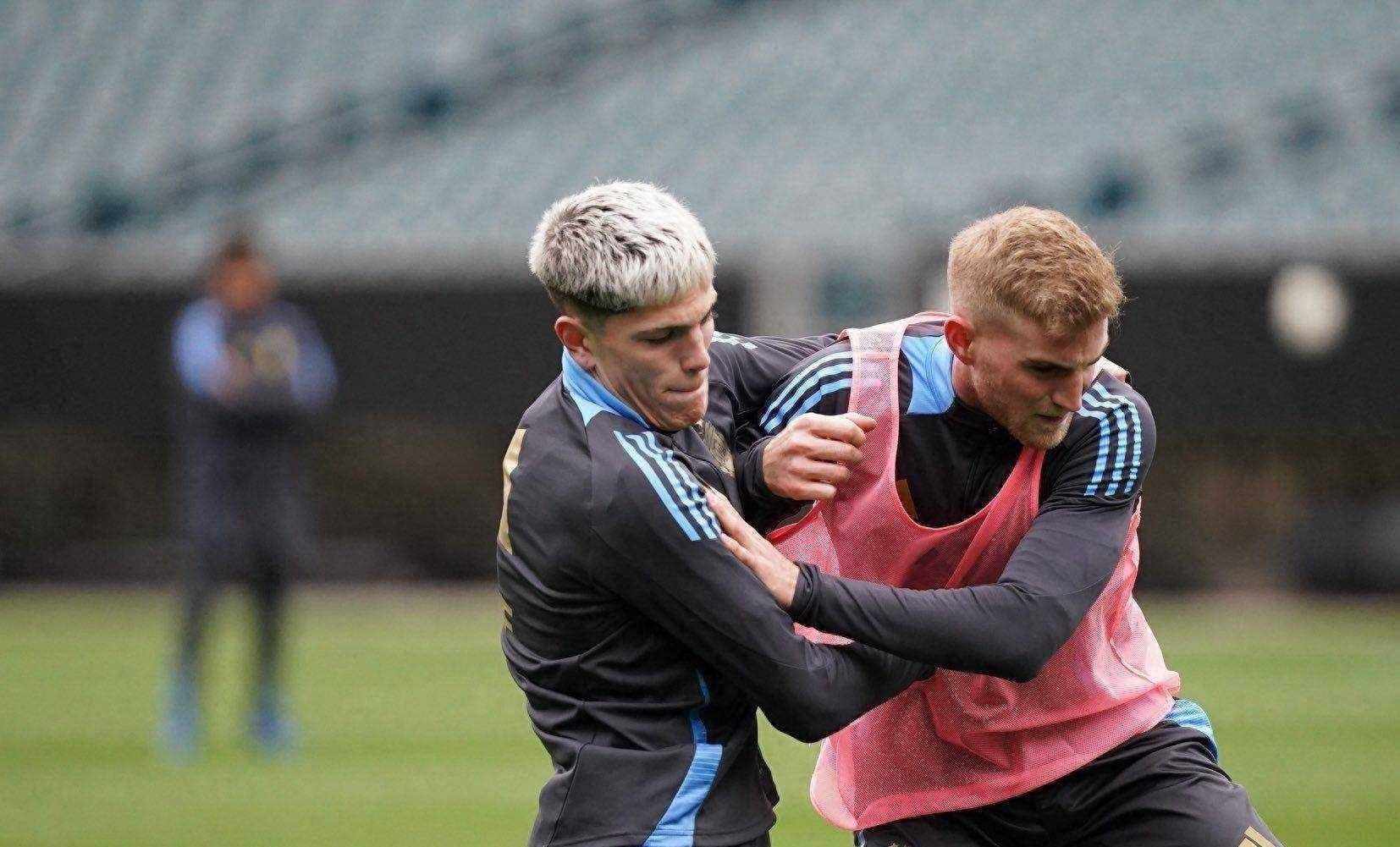 包含赛地聚焦——NBA常规赛今夜热度飙升;曼联扳平良机;底气十足;球队文化再被提及的词条 包含赛地聚焦——NBA常规赛今夜热度飙升;曼联扳平良机;底气十足;球队文化再被提及的词条