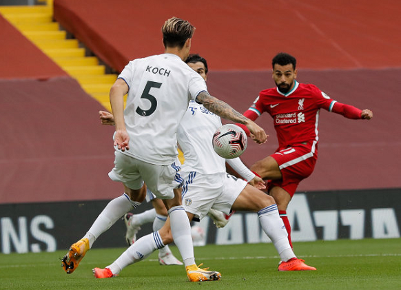 包含今夜英超传出新动向，达拉斯独行侠主帅复盘，管理层表态——底气十足，更衣室氛围转暖的词条