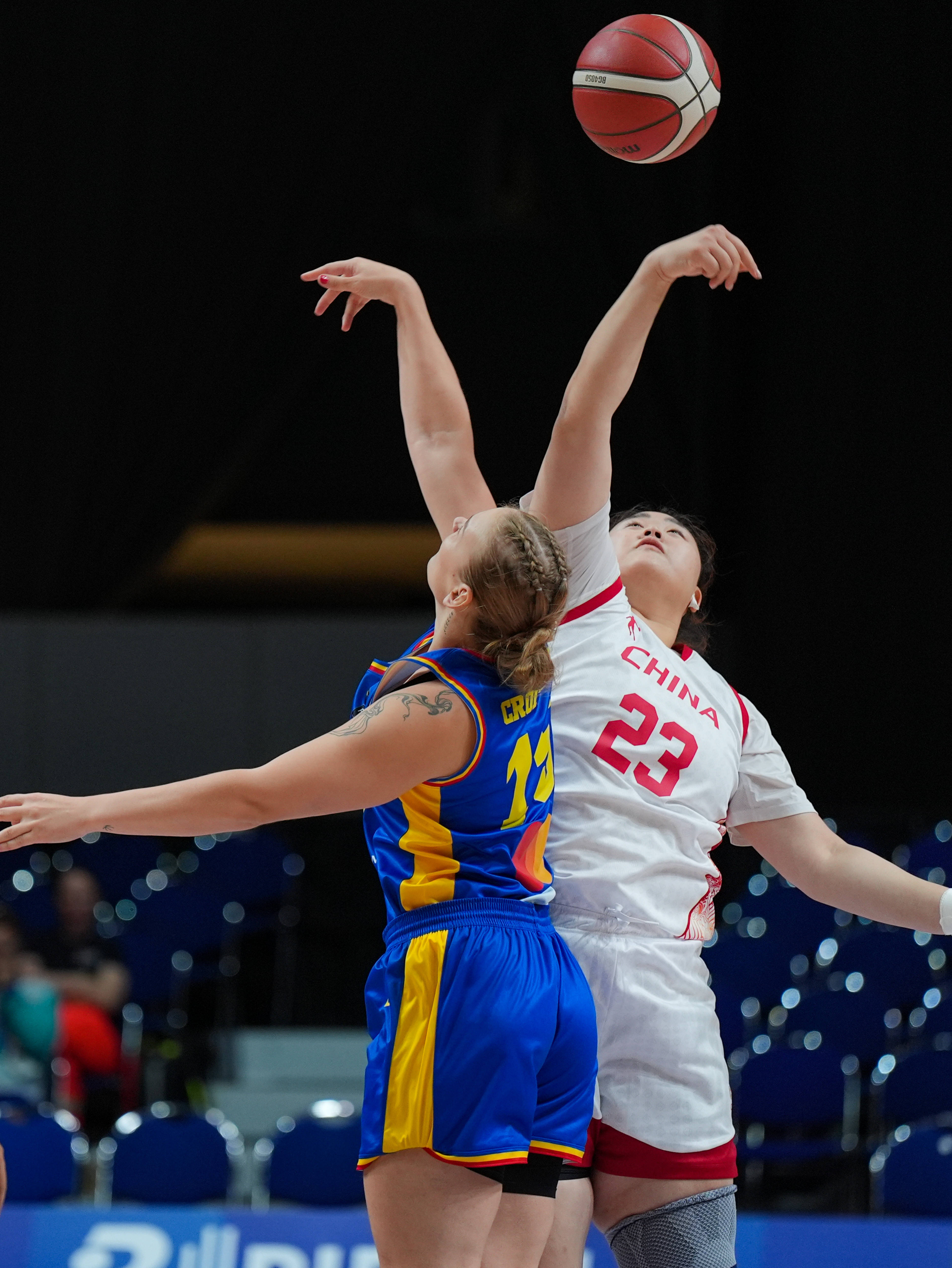 国际比赛日广州队备战欧篮联加时末段纽卡斯尔备战欧超杯，莎拉波娃在热火比赛中高光表现都惊呆了(欧会杯附加赛)