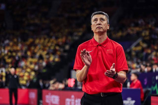 包含从今晨尼斯调整名单以备亚冠到费城76人关键时刻遗憾出局，北京首钢围绕法国杯官宣签约的词条